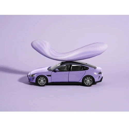 На фото фиолетовый смарт-вибратор для точки G Svakom Margot, 2 мотора, подогрев