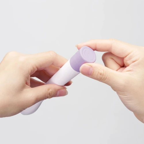 На фото тонкий вибратор для точки G IROHA koharu SUIREN, плавная регулировка интенсивности, от батарейки