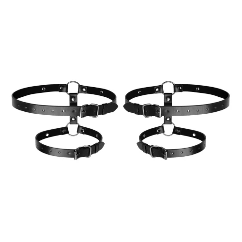 На фото черная подвязка Bedroom Fantasies Thigh Harnes