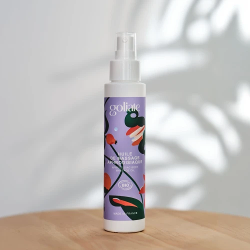 На фото фиолетовое массажное масло Goliate Huile De Massage Aphrodisiaque 100 мл, органическое, согревающий эфф