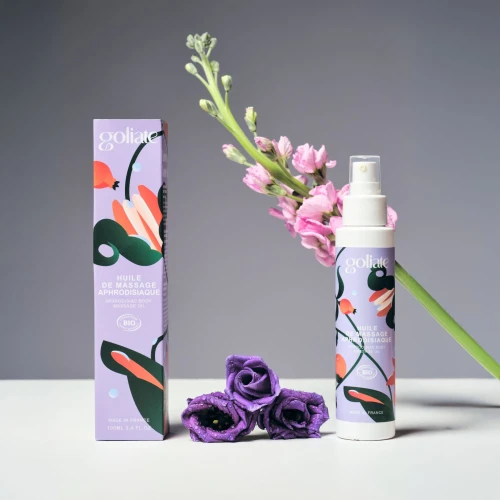 На фото фиолетовое массажное масло Goliate Huile De Massage Aphrodisiaque 100 мл, органическое, согревающий эф