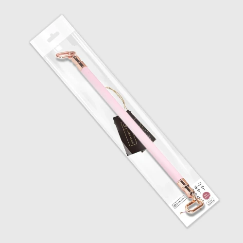 На фото жесткая распорка Liebe Seele Pink Leather Spreader Bar