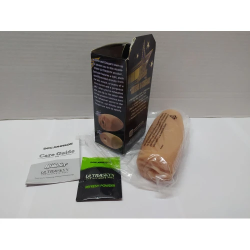 Мастурбатор двусторонний Doc Johnson Dani Daniels / Cherie Deville Ultraskyn (подмокшая упаковка)