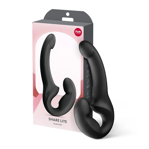 На фото безремінний страпон Fun Factory SHARE LITE Black, регульований, полегшена модель