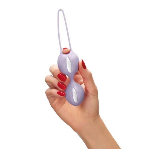 На фото вагінальні кульки Fun Factory SMARTBALLS DUO Purple, 2 шт, діаметр 3,2 та 3,6 см