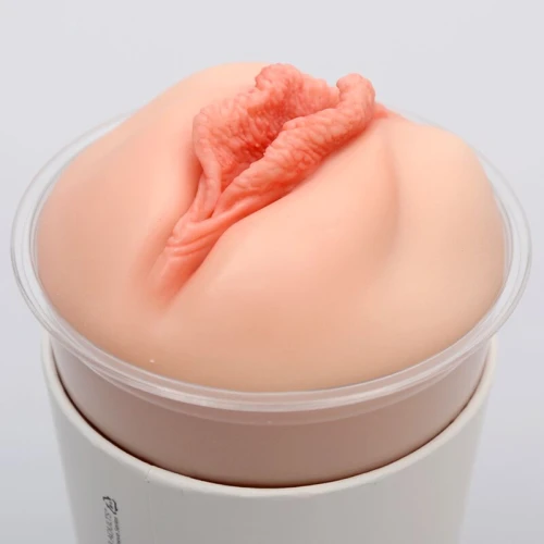 На фото мастурбатор-вагіна Naked Factory Cup Sleeve V–3, наскрізний