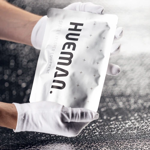 На фото анальна вібропробка з пульсацією Hueman - Galaxy Tapping Buttplug