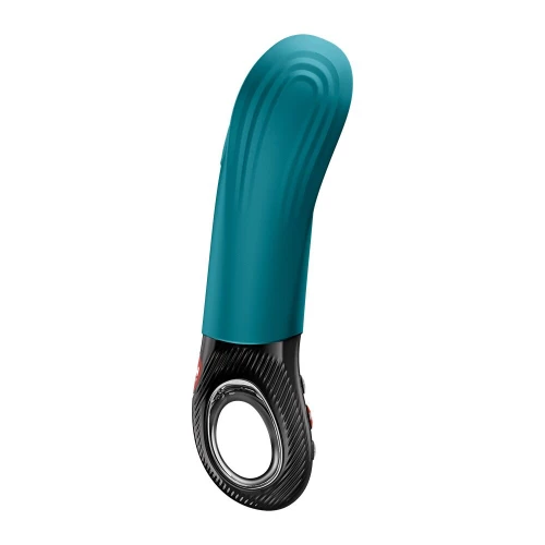 На фото вибратор для пениса Fun Factory MANTA Bottle Green подходит для парных игр.
