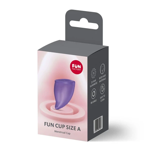 На фото менструальная чаша FUN CUP SIZE A Black Currant, многоразовая, диаметр 4 см, объем 20 мл