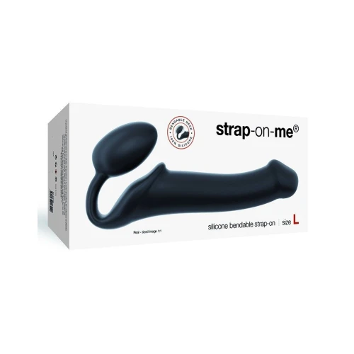 На фото изображен черный двойной страпон с анатомическим дизайном Strap-On-Me Black XL для пар на белом фоне