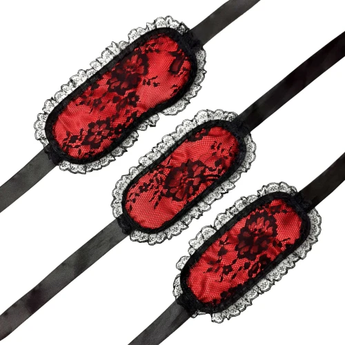 На фото зображено чорно-червону мереживну маску на очі з наручниками Art of Sex унісекс на білому тлі.