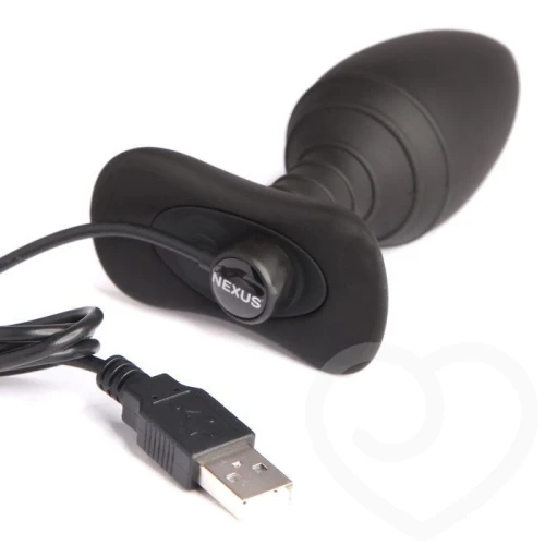 На фото зображено чорний анальний стимулятор з пультом керування Nexus ACE Medium унісекс на білому тлі.