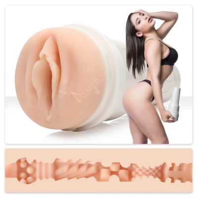 Fleshlight Girls: Abella Danger — Вагина мастурбатор Абелла Дэнджер