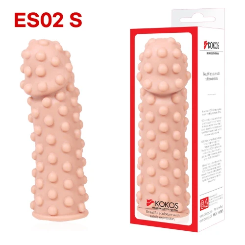 На фото зображено бежеву насадку на член пупирчасту Kokos Extreme Sleeve ES.02 розміру S для пар на білому тлі.