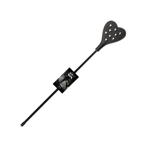 На фото изображен черный стек с металлическими винтами в форме сердца Art of Sex - BDSM Heart унисекс на белом фоне