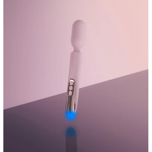 На фото изображен розовый интерактивный вибромассажер Kiiroo ProWand для пар на розовом фоне.