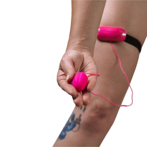 На фото – Adrien Lastic Playball, віброяйце для точки А