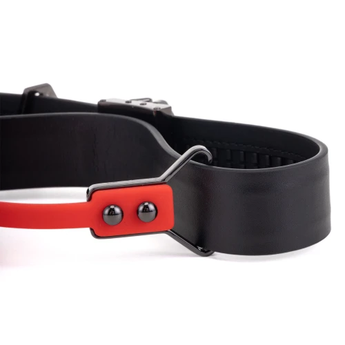 На фото зображено чорний шкіряний кляп з 2-ма насадками LOCKINK Ball-Gag & Gag-bite Set - Black унісекс на білому тлі