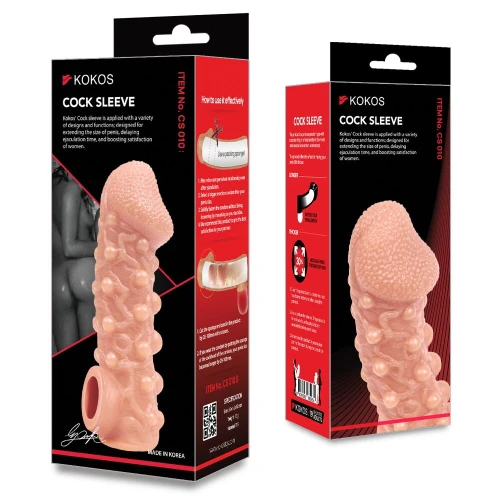 На фото зображено бежеву насадку на член з бульбашками Kokos Cock Sleeve CS 010 L для пар на білому тлі.