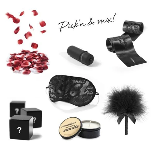 На фото зображено чорну волотку Bijoux Indiscrets Tickle me tickler на білому тлі