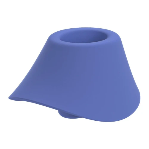 На фото изображен синий вакуумный стимулятор Womanizer Blend Vibrant Blue для женщин на белом фоне.