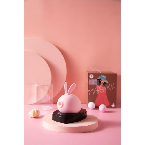 KisToy Miss KK Pink —Вакуумный клиторальный стимулятор с вибрацией