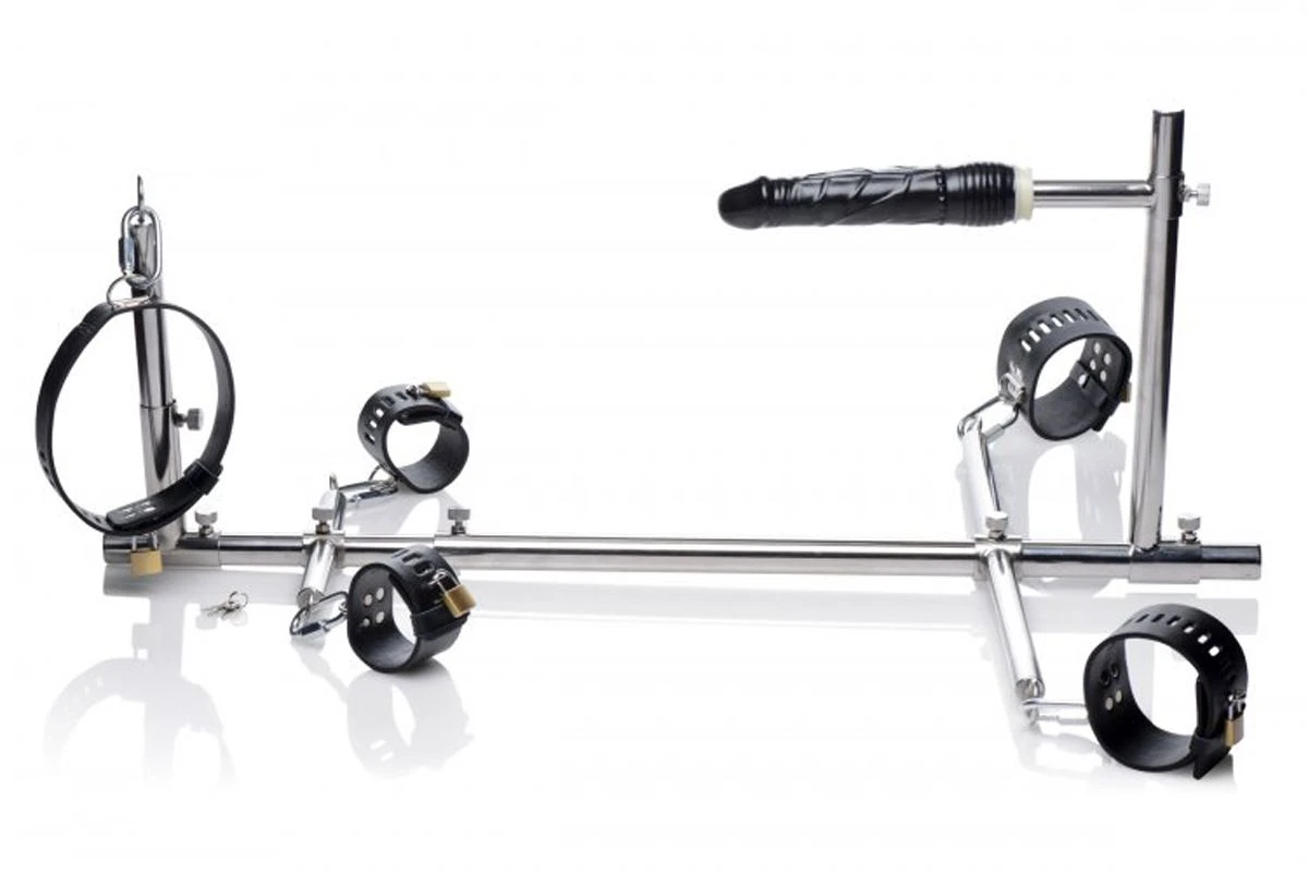 Фиксаторы для ног, рук, шеи с фаллоимитатором