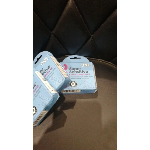 Презервативы ONE Super Sensitive 3 шт, картонная коробка (мятая упаковка!!!)