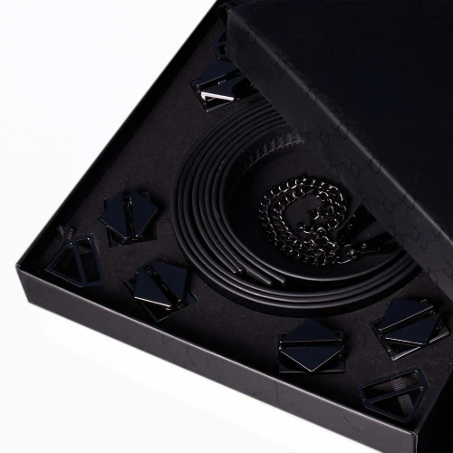 На фото изображен черный набор из 8 ремней для связывания LOCKINK 8-Bondage-Straps Restraint Set - Black унисекс на белом фоне 