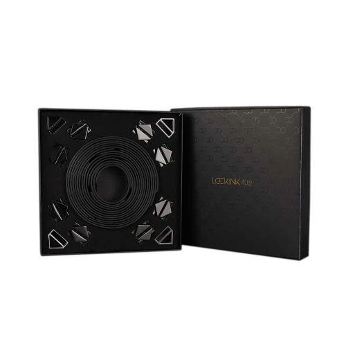 На фото изображен черный набор из 8 ремней для связывания LOCKINK 8-Bondage-Straps Restraint Set - Black унисекс на белом фоне 