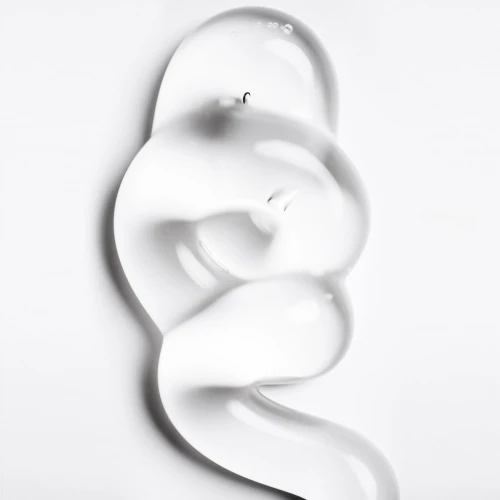 На фото изображен полупрозрачный лубрикант на водной основе Bijoux Indiscrets - Sex au Naturel 500 мл унисекс на белом фоне. 