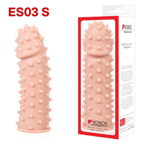 На фото зображено бежеву насадку на член пупирчасту Kokos Extreme Sleeve ES.03 розміру S для пар на білому тлі.
