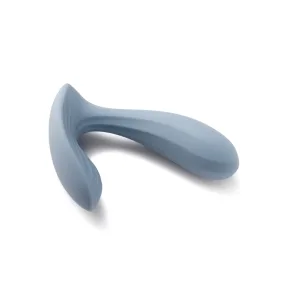 На фото Svakom Erica Blue — вібратор для трусиків (під одяг).