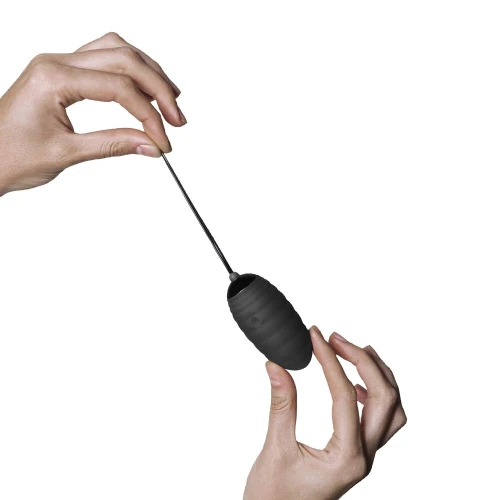 Adrien Lastic Ocean Breeze Black - Виброяйцо с пультом управления