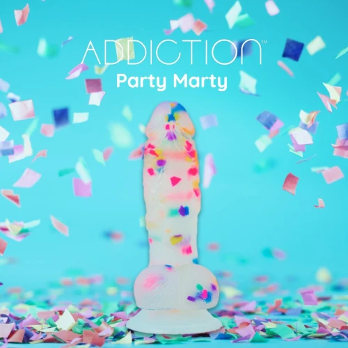 На фото зображено напівпрозорий святковий фалоімітатор з дизайном конфетті ADDICTION - PARTY MARTY - 7.5” - FROST & CONFETTI унісекс на блакитному тлі.