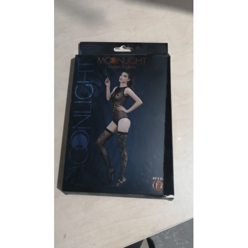 Комплект: боди и чулки Moonlight Model 15 XS-L Black (мятая упаковка!!!)