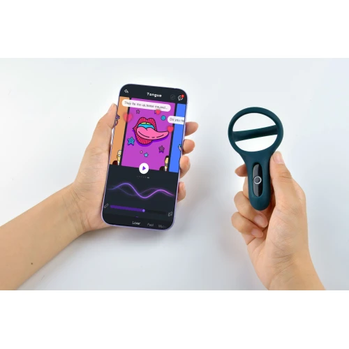 На фото изображено темно-синее двойное эрекционное кольцо Magic Motion Fun Town Rise Turquoise для мужчин на светлом фоне