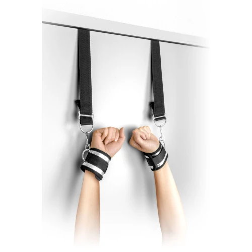 Fetish Tentation Door swing handcuffs — Фіксатор для рук на двері