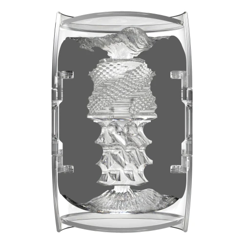 На фото зображено напівпрозорий мастурбатор для мінету Fleshlight Quickshot Mia Malkova для чоловіків на білому тлі.