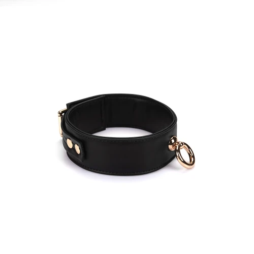 на фото изображен Liebe Seele Black Organosilicon Collar with Leash - Ошейник с поводком