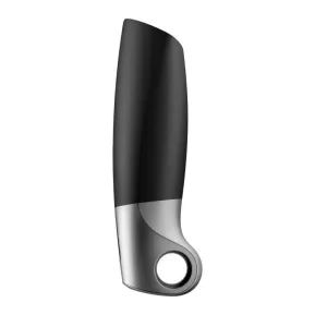 На фото изображен черный смарт мастурбатор с вибрацией Satisfyer Power Masturbator для мужчин на белом фоне