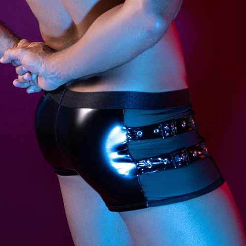 На фото еротичні чоловічі лакові труси зі шнурівкою JSY 9120T One Size