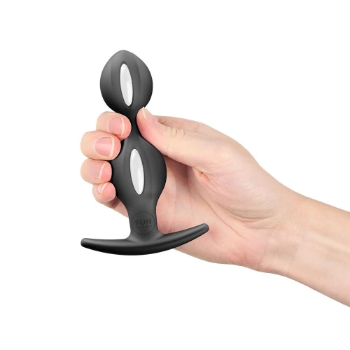 На фото анальные шарики Fun Factory B BALLS DUO Black, эффект вибрации, диаметр 3,2 и 3,6 см