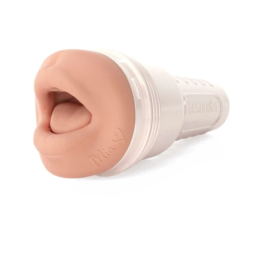 На фото мастурбатор-ротик Fleshlight Girls: Mia Malkova - Headshot, зі зліпка ротика, дуже ніжний