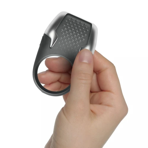 На фото эрекционное кольцо Climaximum Tyro