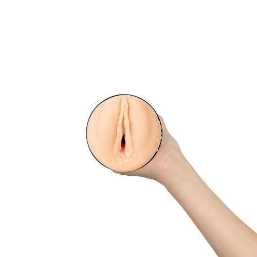 На фото реалістичний мастурбатор Kiiroo Feel Lacy Lennon PBC, сумісний з PowerBlow и Keon 