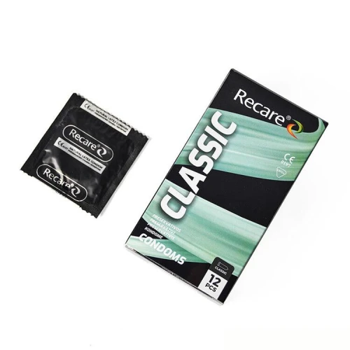На фото презервативи Holographic Recare Classic Condoms 12 шт, класичні  