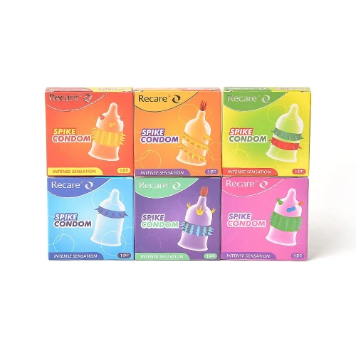 На фото насадка на член Recare Turquoise Monster Spike Condom (презерватив з вус