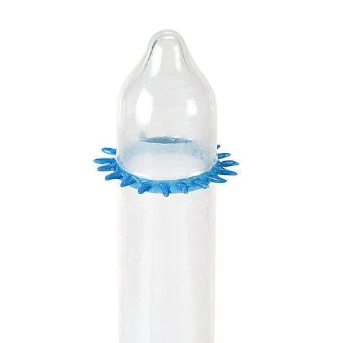 На фото насадка на член Recare Spike Condom Blue (презерватив с шипами)