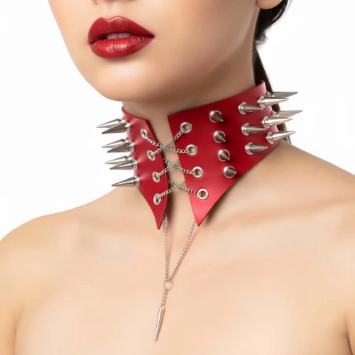 На фото шокер воротник с шипами Art of Sex - Ariadne, натуральная кожа, цвет красный, XS-M